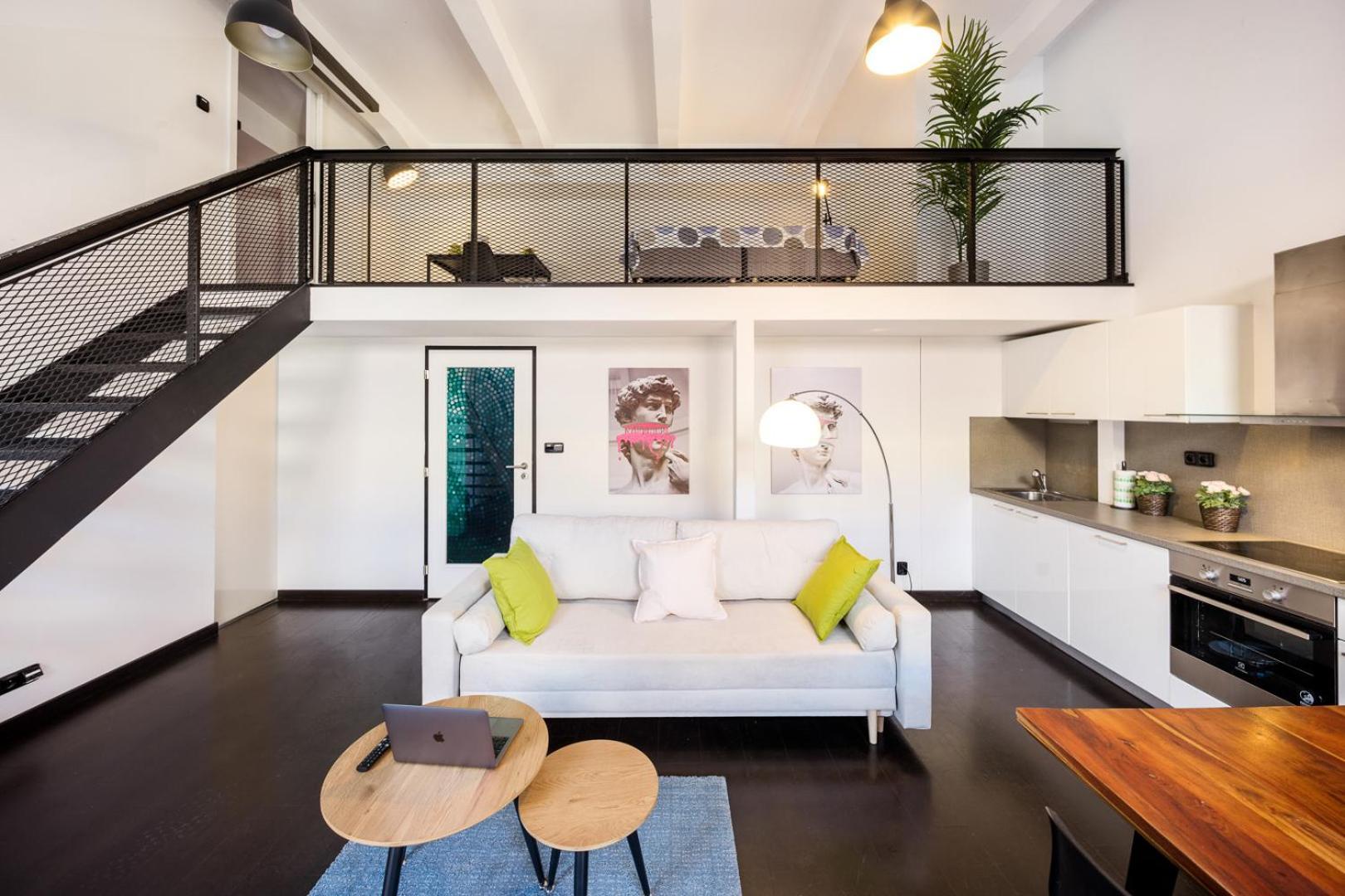 Apartmán 2-level On Krizikova Near The Metro
